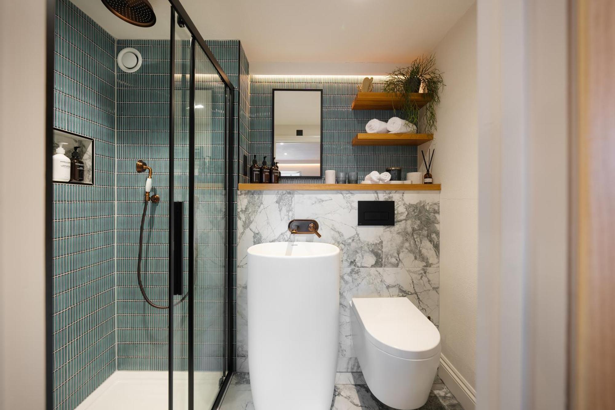 Hive Townhouse Hotel อาแบร์ไรรอน ภายนอก รูปภาพ