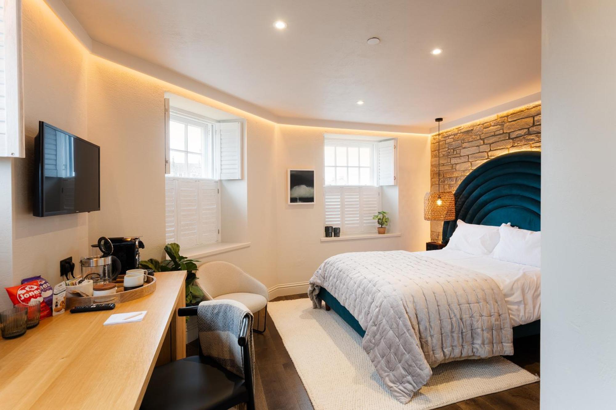 Hive Townhouse Hotel อาแบร์ไรรอน ภายนอก รูปภาพ