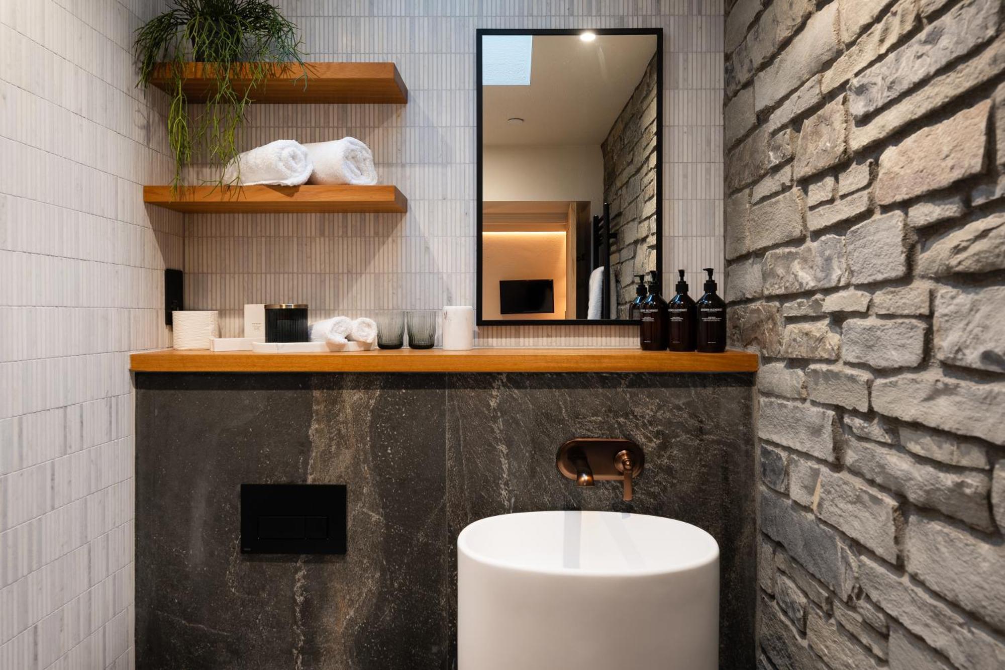 Hive Townhouse Hotel อาแบร์ไรรอน ภายนอก รูปภาพ